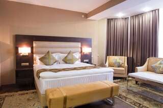 Отель Best Western Plus Astana Hotel Нур-Султан Номер «Премиум» с кроватью размера «king-size» — Для некурящих-4