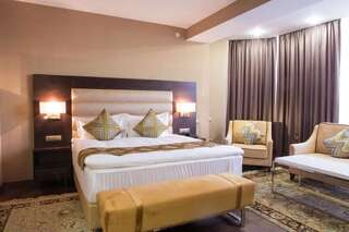 Отель Best Western Plus Astana Hotel Нур-Султан Номер «Премиум» с кроватью размера «king-size» — Для некурящих-10